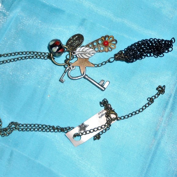 Keys, Star & Tassel Eclectic Necklace - Picture 14 of 16